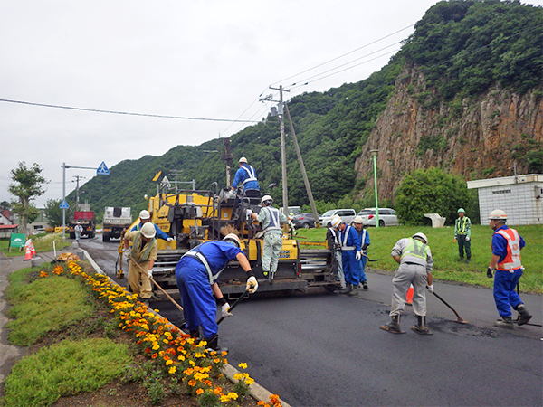 石山線(石山橋～国道230号間)舗装路面改良工事（H30)